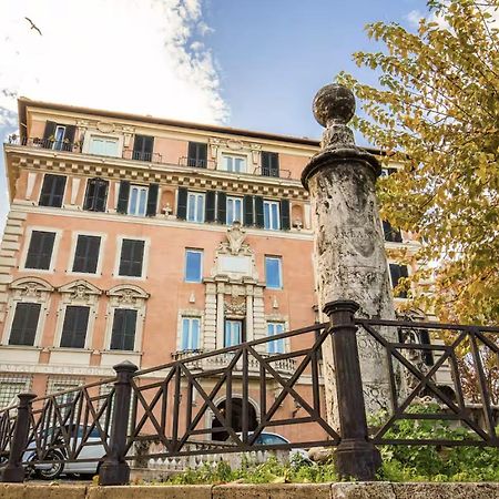 Palazzo Marescalchi Belli, Vicino Piazza Di Spagna Rome Luaran gambar