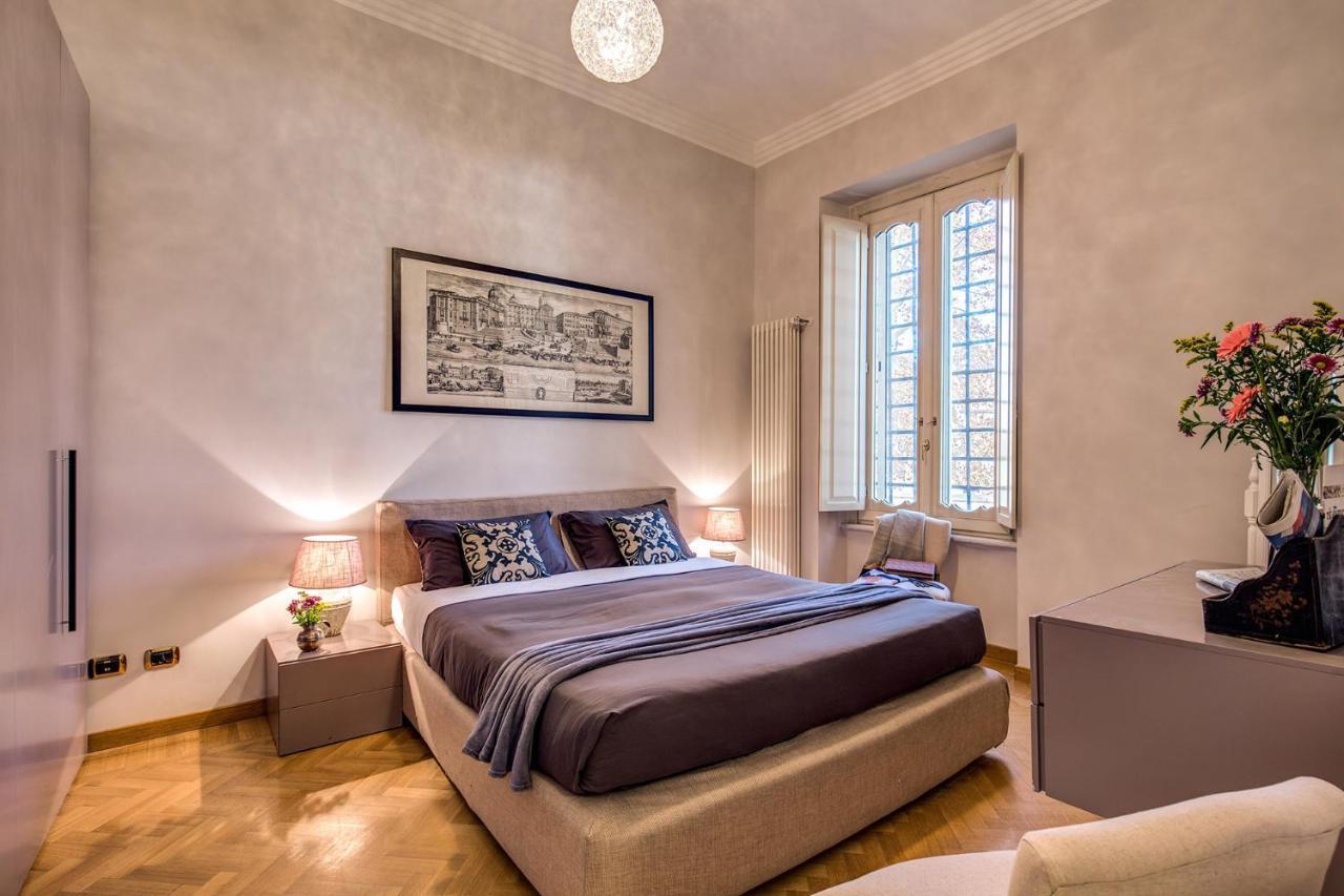 Palazzo Marescalchi Belli, Vicino Piazza Di Spagna Rome Luaran gambar