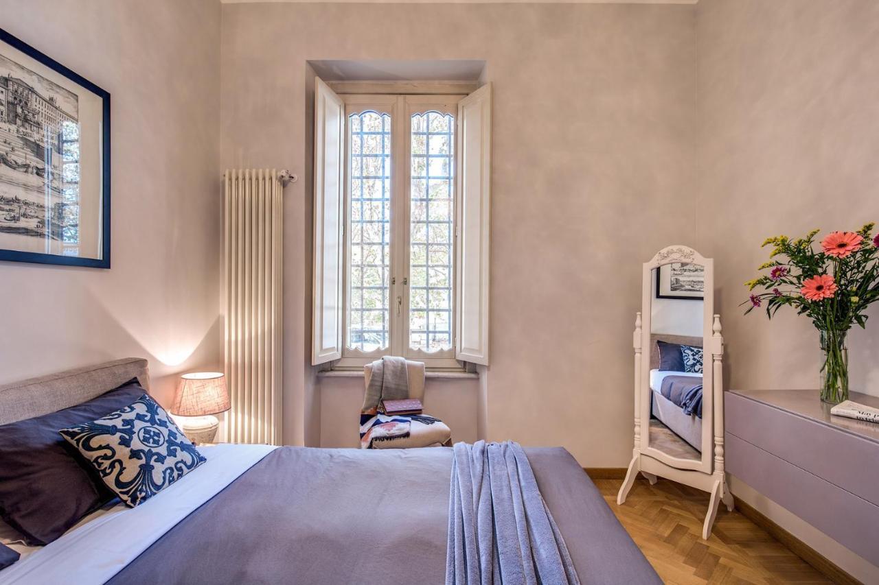 Palazzo Marescalchi Belli, Vicino Piazza Di Spagna Rome Luaran gambar